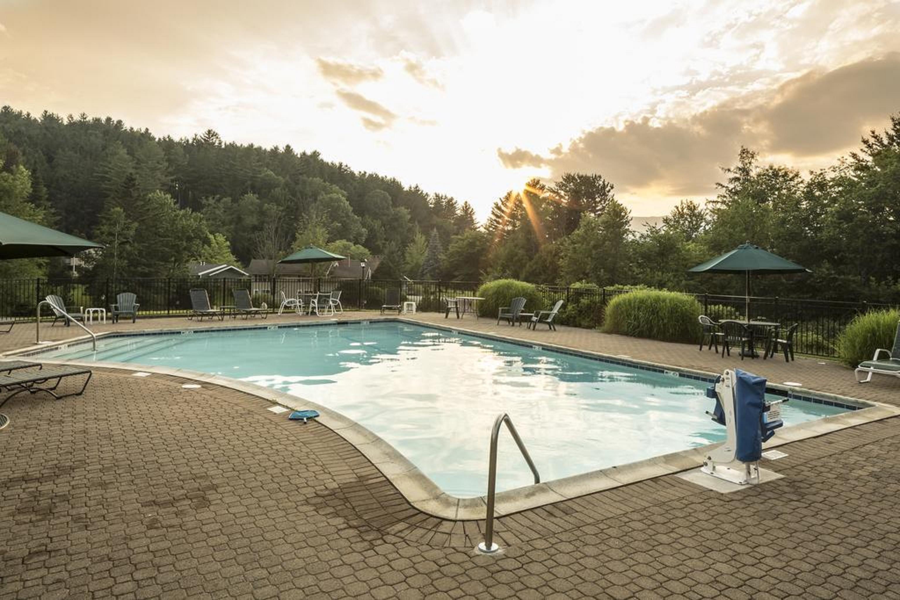 Bluebird Cady Hill Lodge Stowe Esterno foto